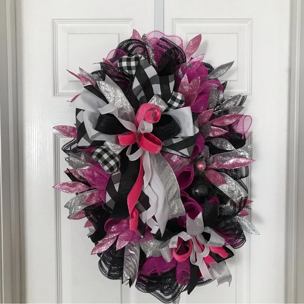 Festive Pink and Black Holiday Jeweled Wreath!